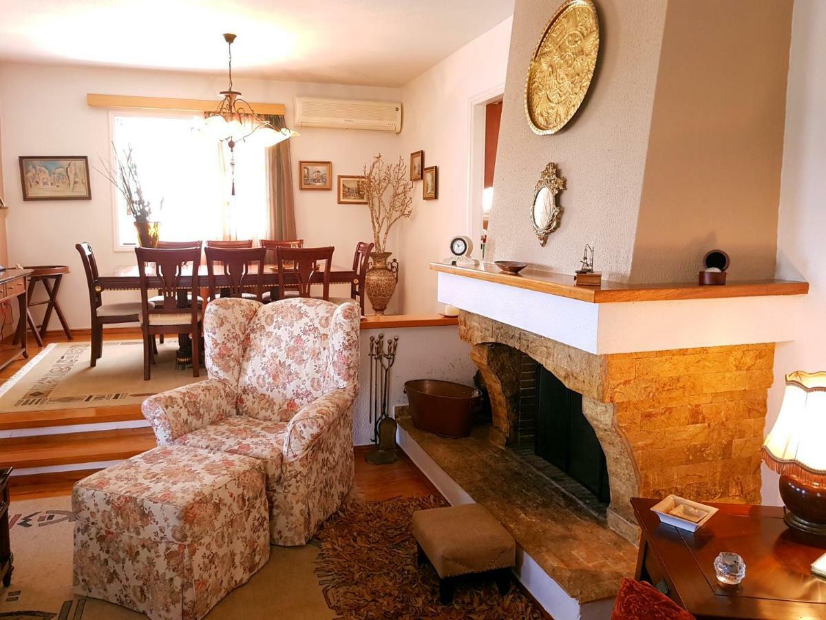 Villa Blue. Two Storey House, 100 Meters From Sea Rafína Exterior foto
